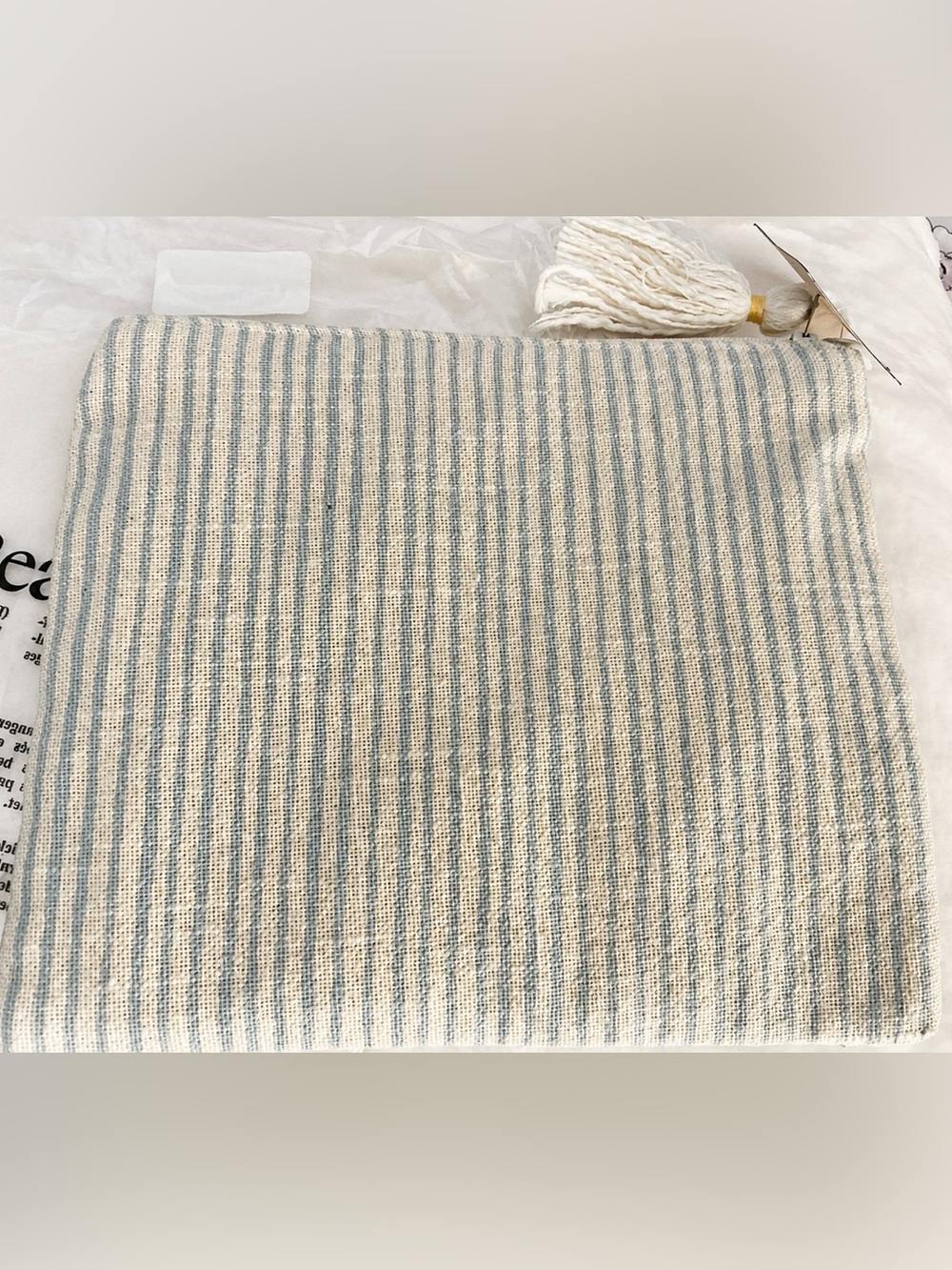 Hand-Embroidered Blue Daisy Bath Mat - Picture 2 of 7